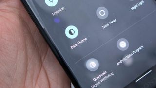 Review Android Dark Mode