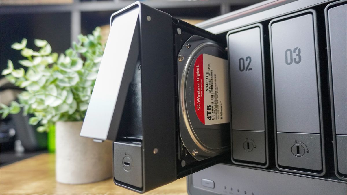 UGREEN NASync DXP4800 Plus