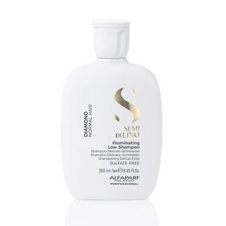 Product shot of ALFAPARF Milano Professional Semi di Lino Diamond Illuminating Shampoo, Fashion's Digest UK Hair Awards 2024 winner