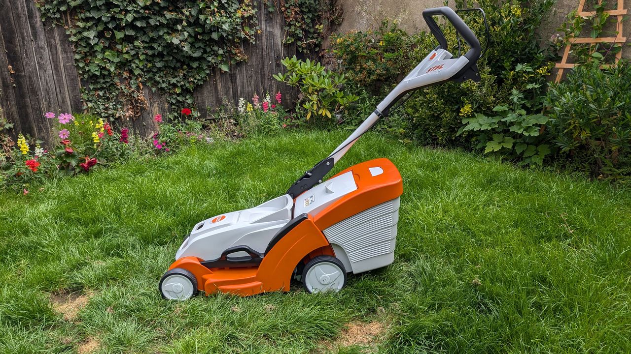 Stihl lawn mower testing