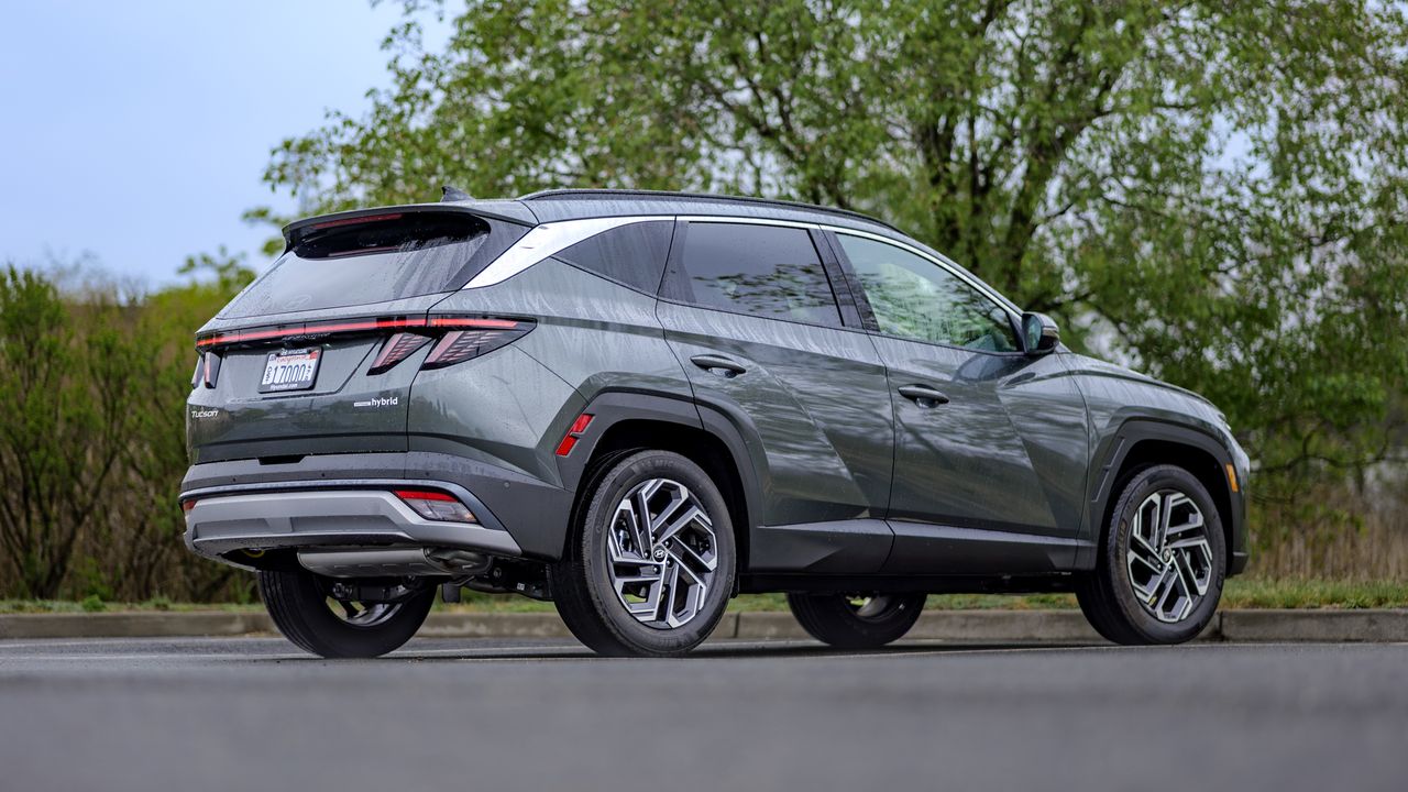 2026 Hyundai Tucson Hybrid review.