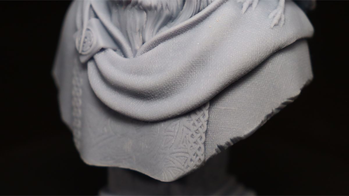 Nova3D Whale3 SE 3D printer-test print-Odin-close up of front of cloak
