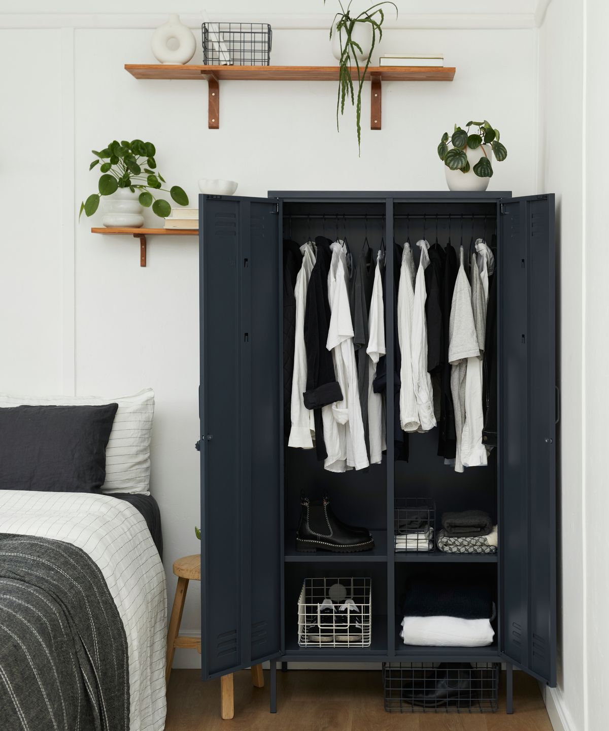 Fitted wardrobes vs freestanding wardrobes The pros and cons