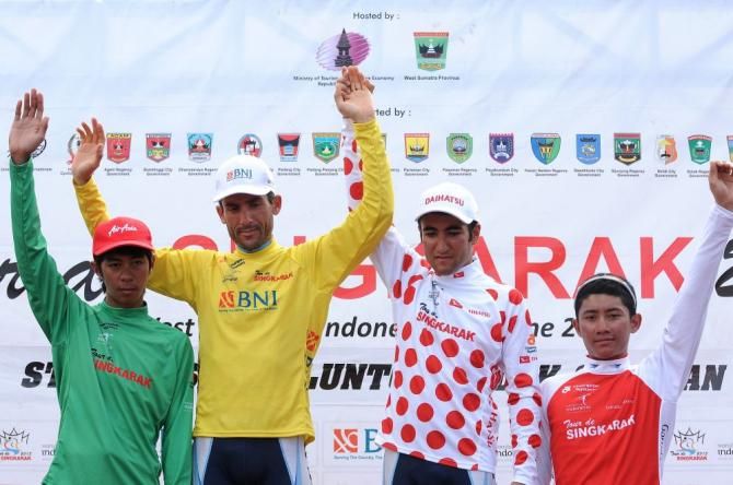 Jerry Aquino (Team 7 Eleven Presented by Roadbike Philippines, Ghader Mizbani, Amir Kolahdozhagh (Tabriz Petrochemical Cycling Team) and Cahyadi (Indonesian National Team)