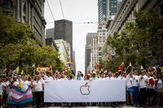 Apple gay pride.