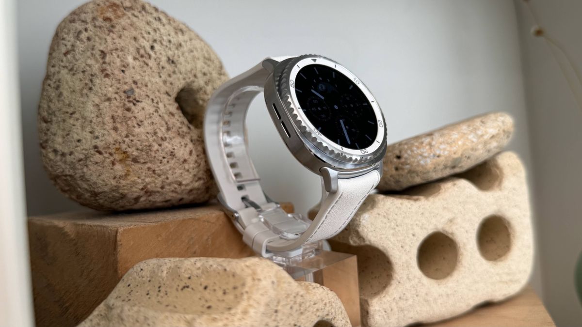 Samsung Galaxy Watch 8 Classic vs. Galaxy Watch Ultra | Android Central