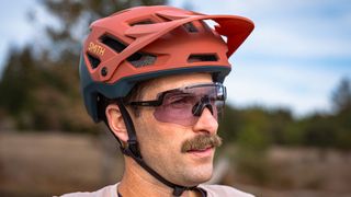 The new Smith Payroll MTB helmet comes loaded with safety features including a built-in impact crash sensor 