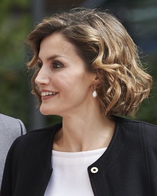 royal short hairstyles for women