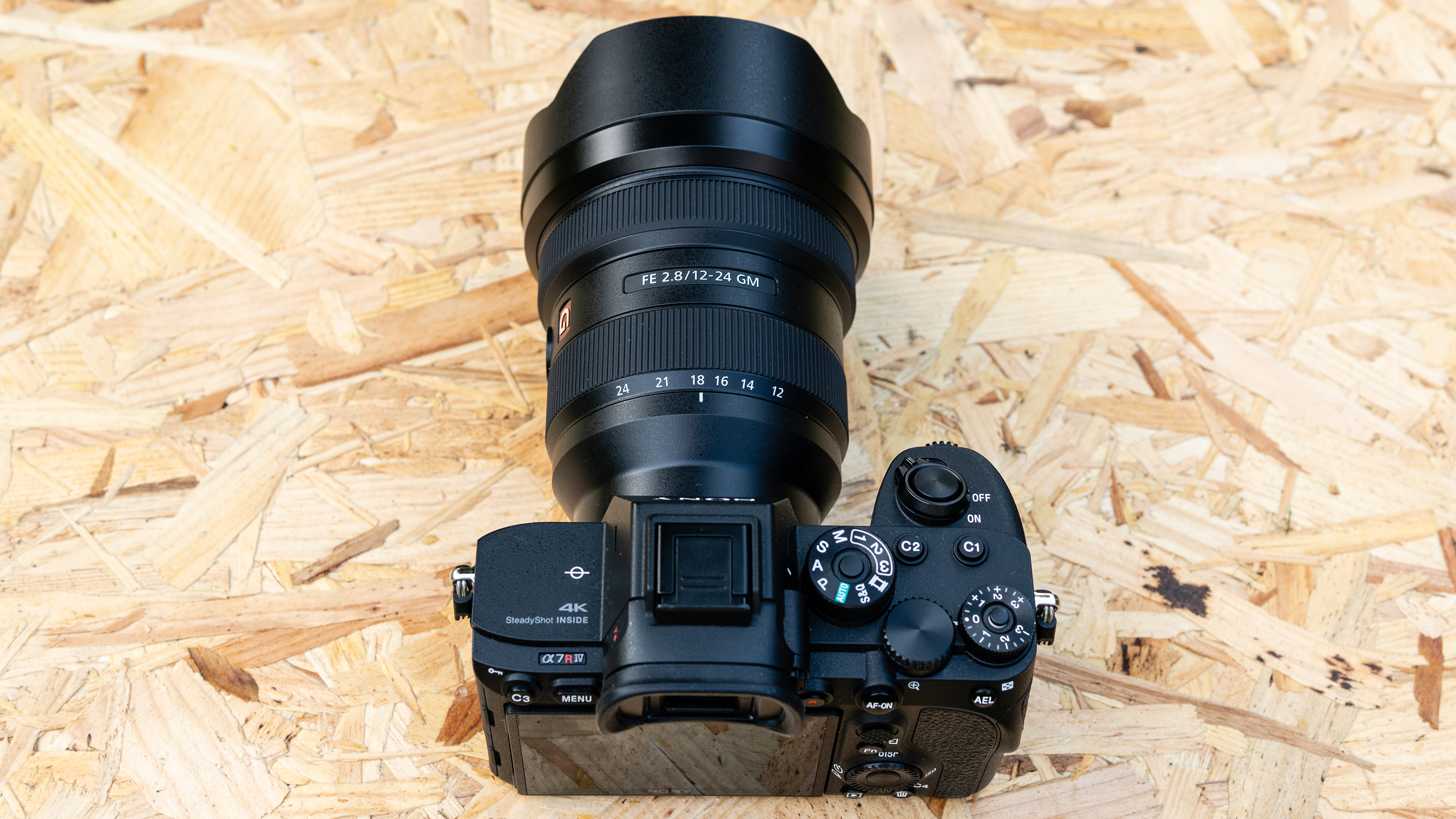 Sony FE 12-24mm f2.8