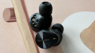 Technics EAH-AZ80 review