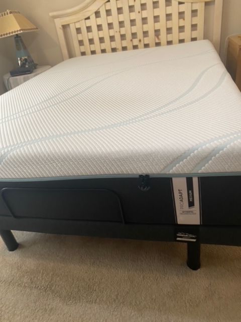 Tempur-Pedic Pro Adapt medium test photos