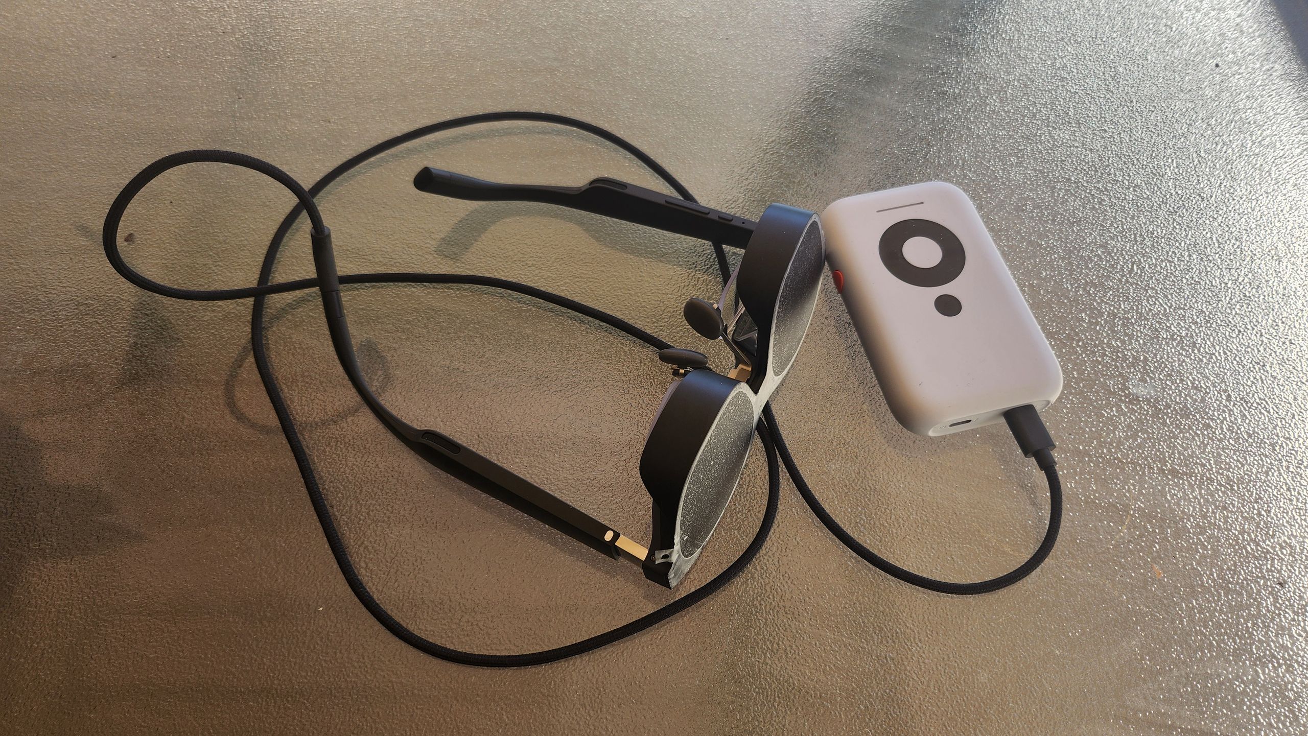 Nreal Air(Xreal Air)、Xreal Beam ha6md8RZU8AqqQNzmhbYTU.jpg