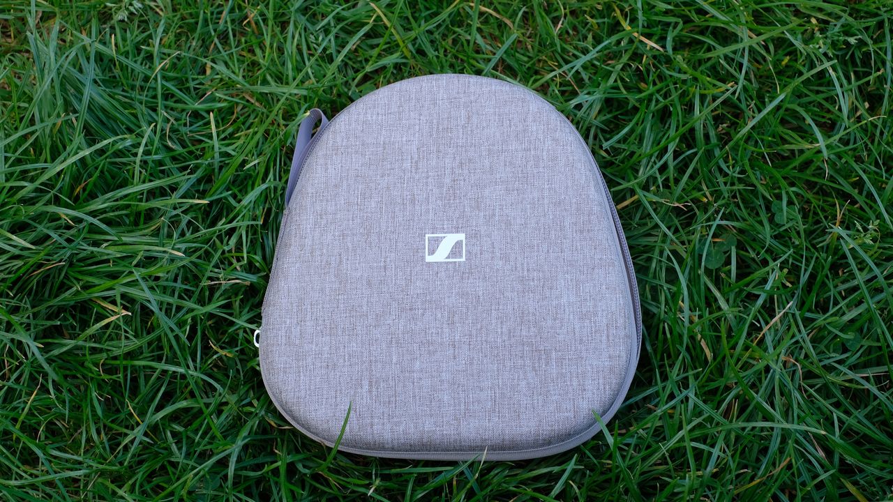 Photograph of Sennheiser Momentum 4 headphones