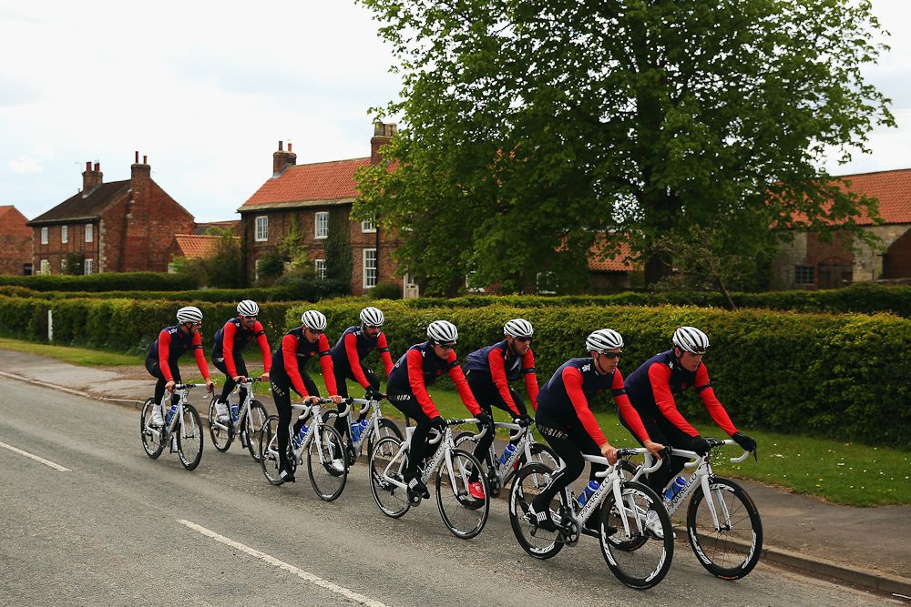 Team Wiggins train prior to the Tour de Yorkshire.