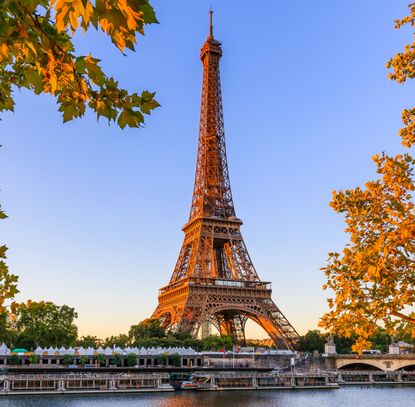 places celebrities vacation paris