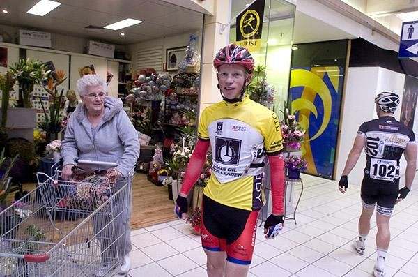 Let's go shopping: Tour leader Patrick Shaw (Virgin Blue/RBS Morgan) went looking for some bargains at a shopping centre in Morwell prior to stage five.