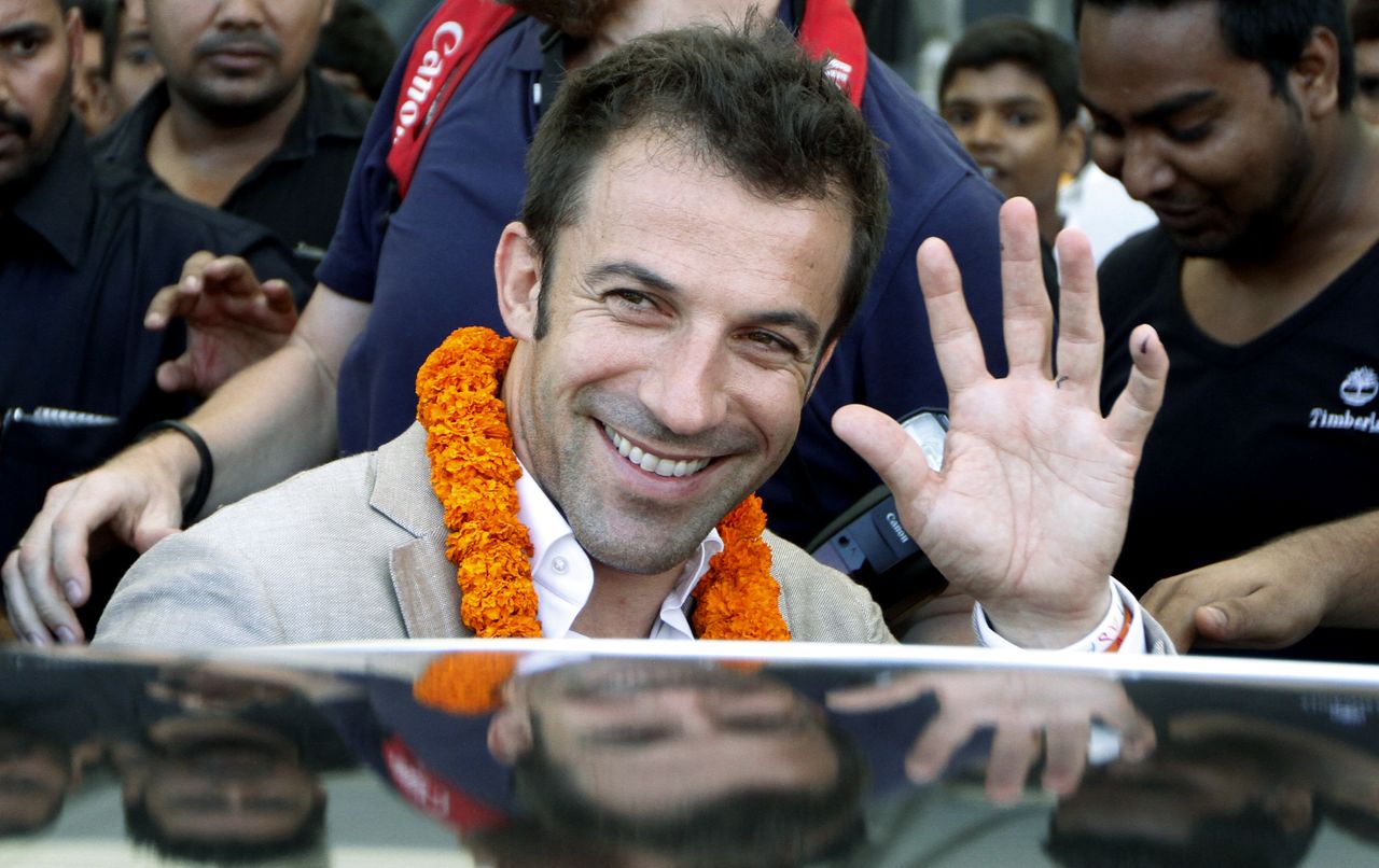 Alessandro Del Piero arrives in India as he signs for Delhi Dynamos, 2014