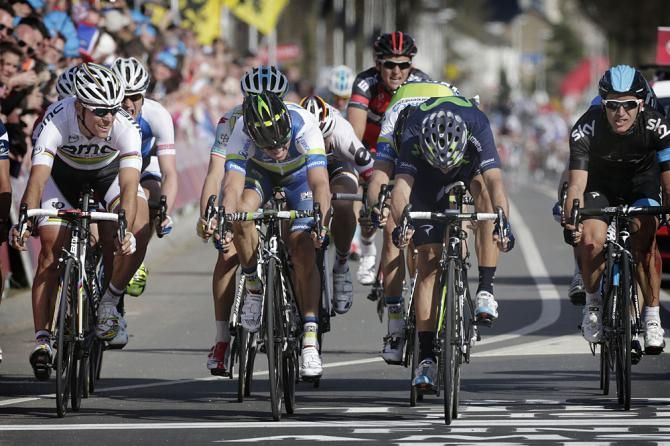 The sprint for second goes to Alejandro Valverde (Movistar)