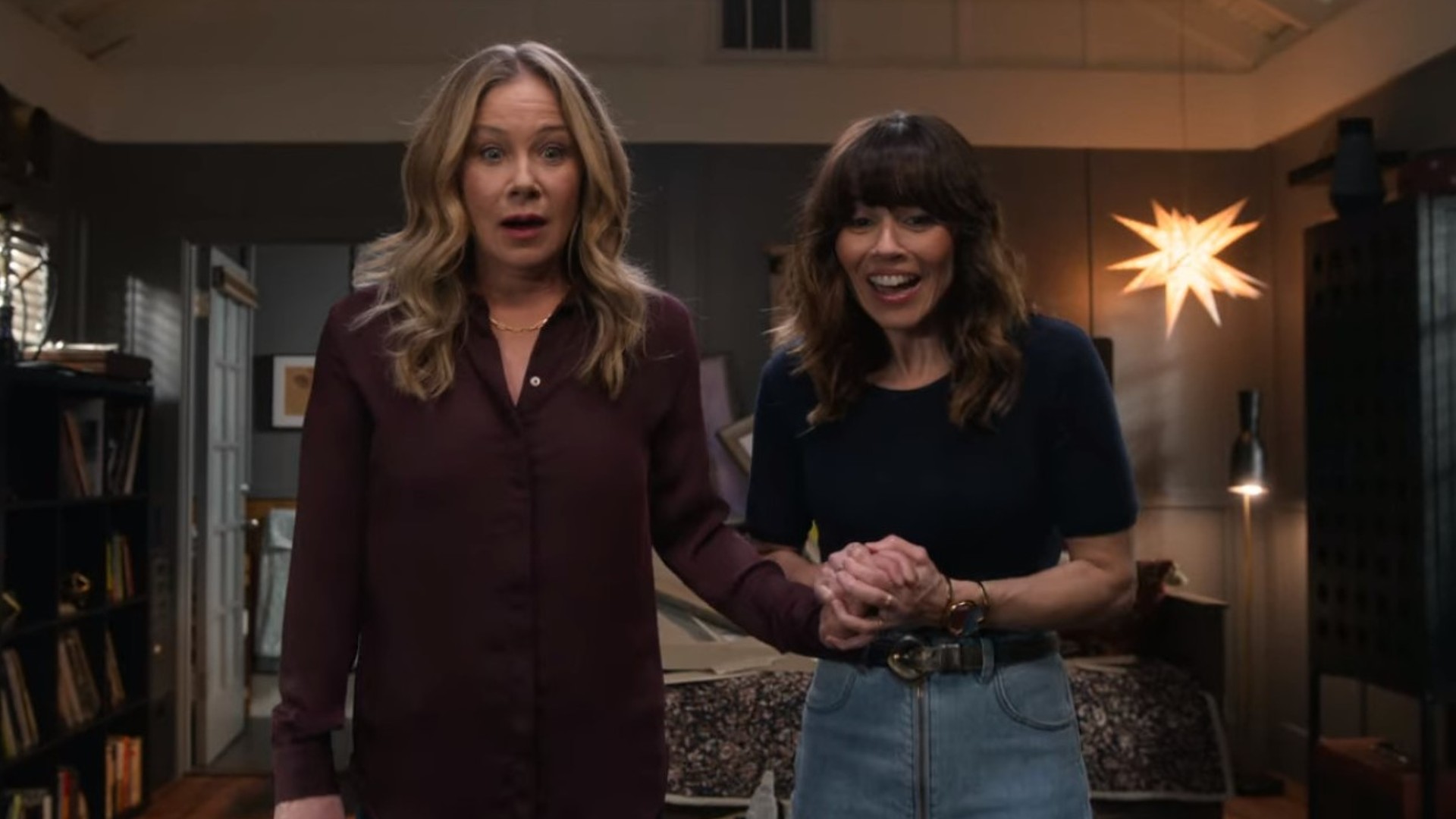 Netflix's 'Dead to Me' Review - Christina Applegate Perfects On