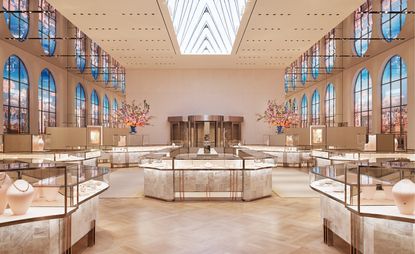 Inside Peter Marino's New Art-Inspired Louis Vuitton Flagship in Paris -  Galerie