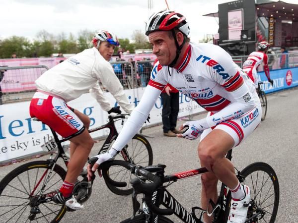 Alexander Kristoff (Katusha) after his crash in the final corner