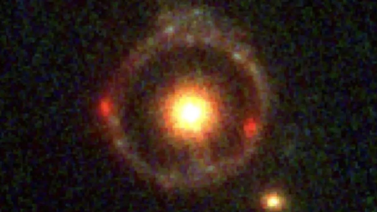 James Webb detectó el ‘anillo de Einstein’ más lejano jamás visto envuelto alrededor de una galaxia sorprendentemente densa, y es perfecto