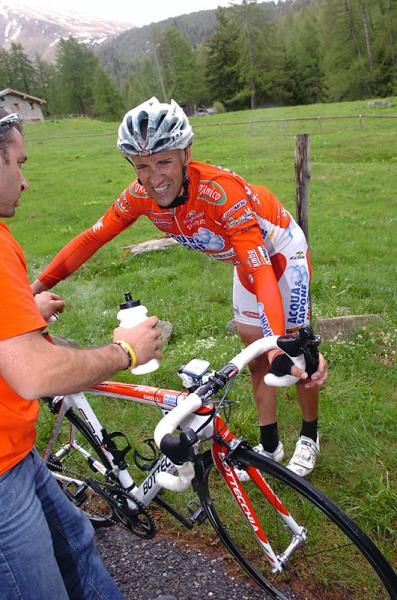 After going on the attack on the Mortirolo climb, Stefano Garzelli (Acqua &amp; Sapone) crashed on the descent.