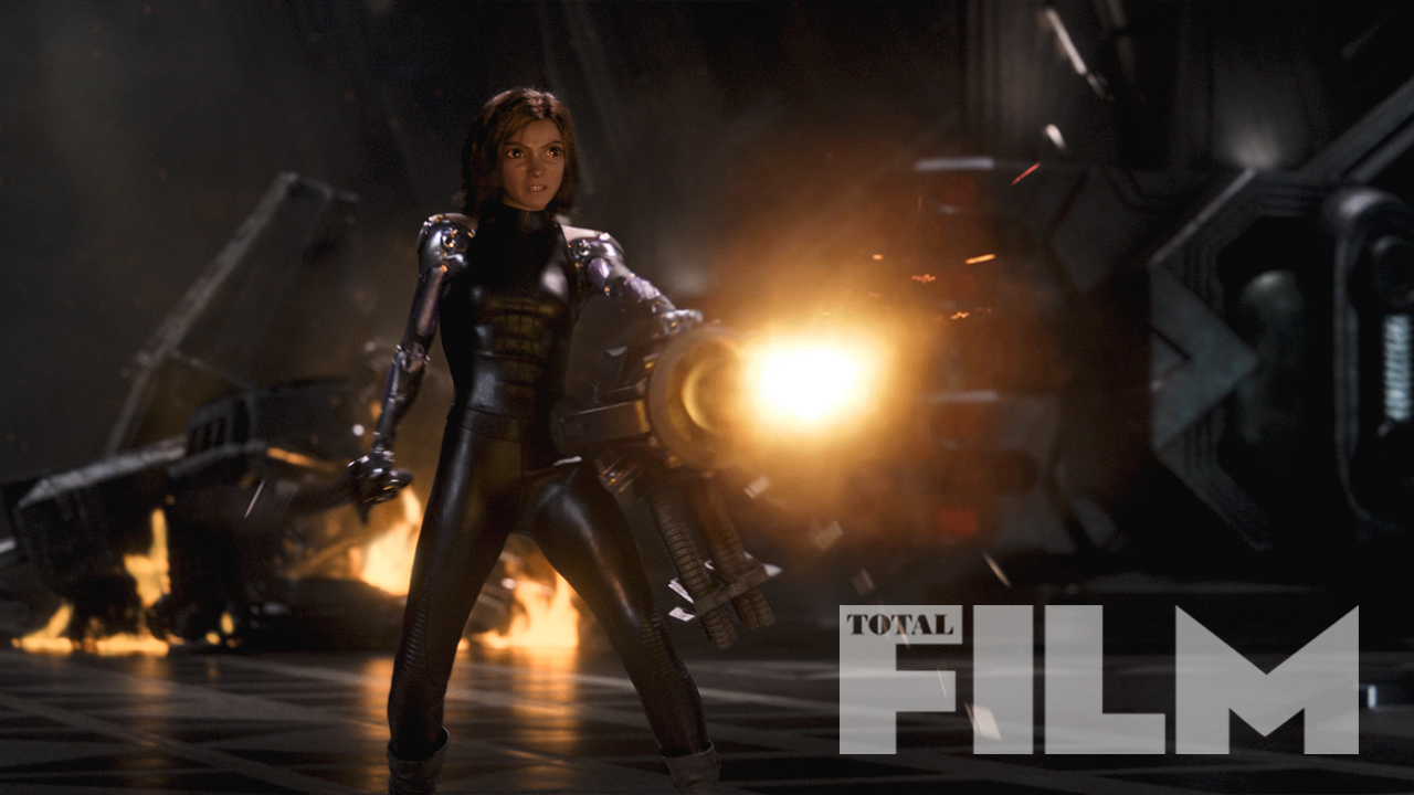 Rosa Salazar in one of Alita's action scenes