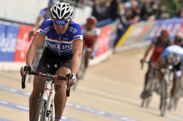 Stijn Devolder finishes