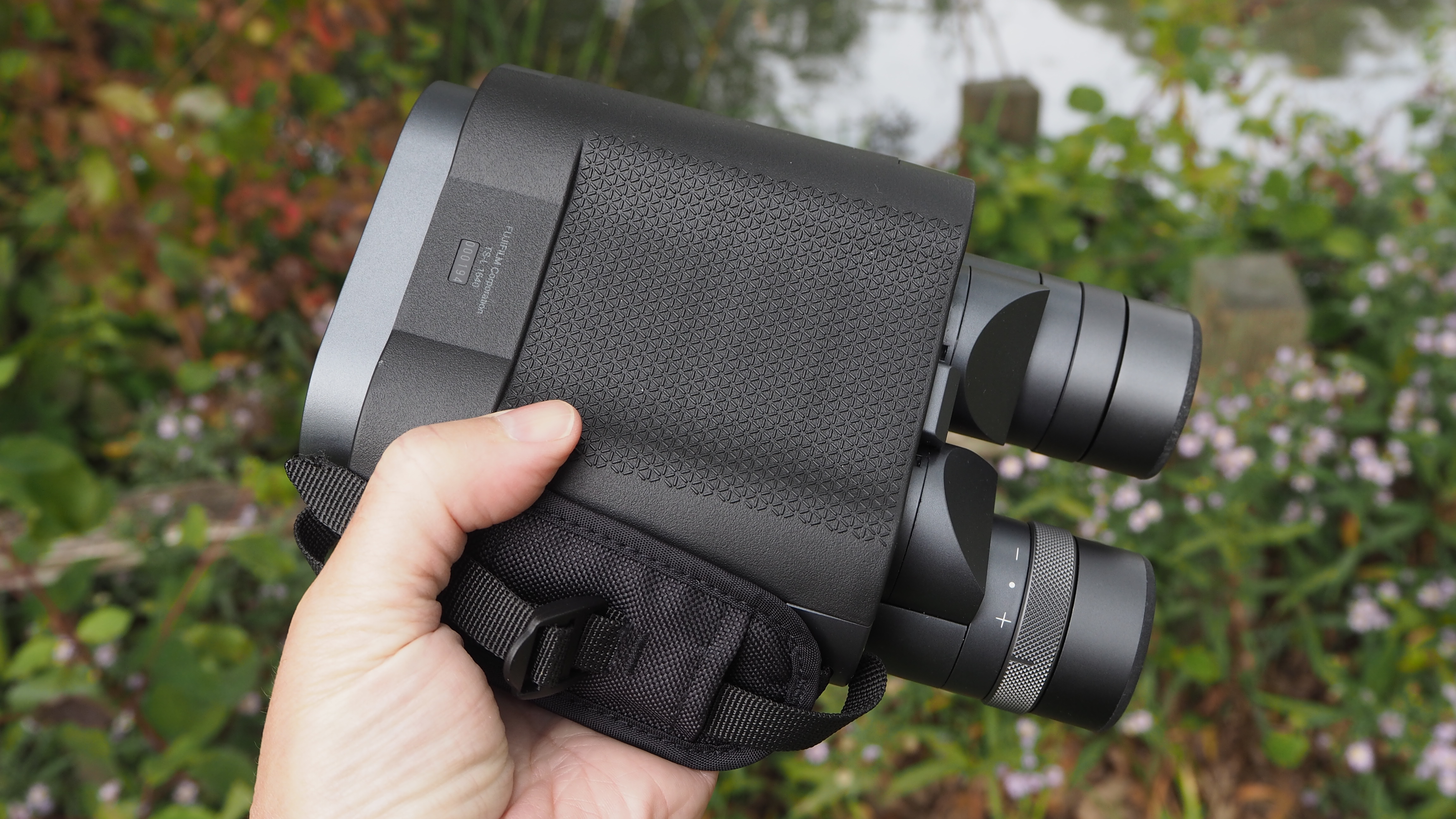 Fujifilm Fujinon Techno-Stabi TS-L 1640 binoculars handheld