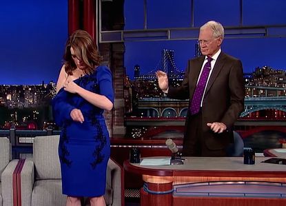 Tina Fey takes off her dress for Letterman