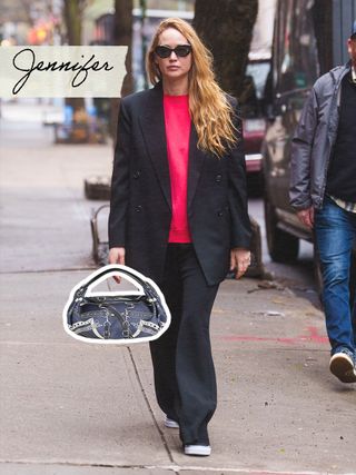 Jennifer Lawrence photoshopped wearing Hermès bag.