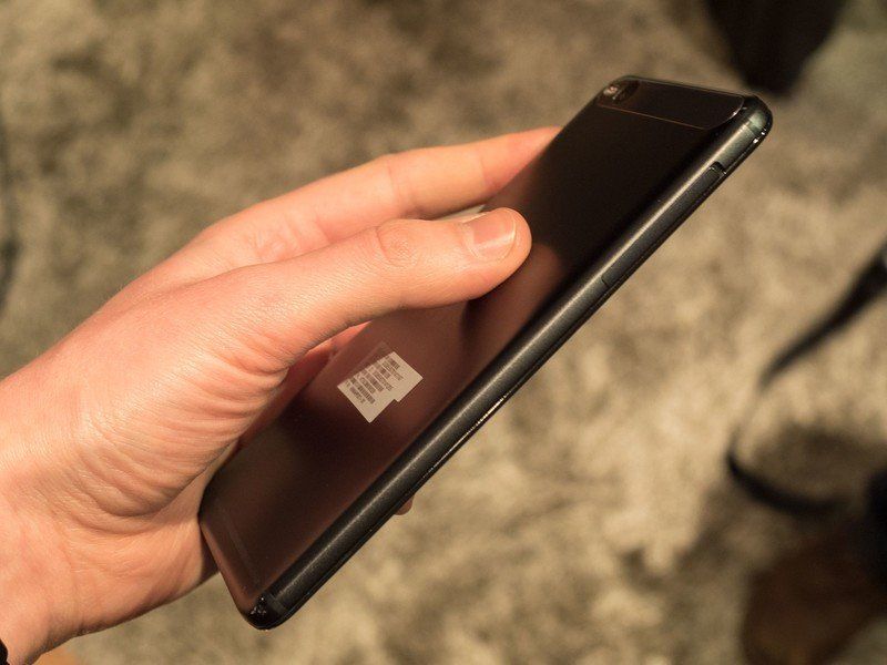 HTC One X9