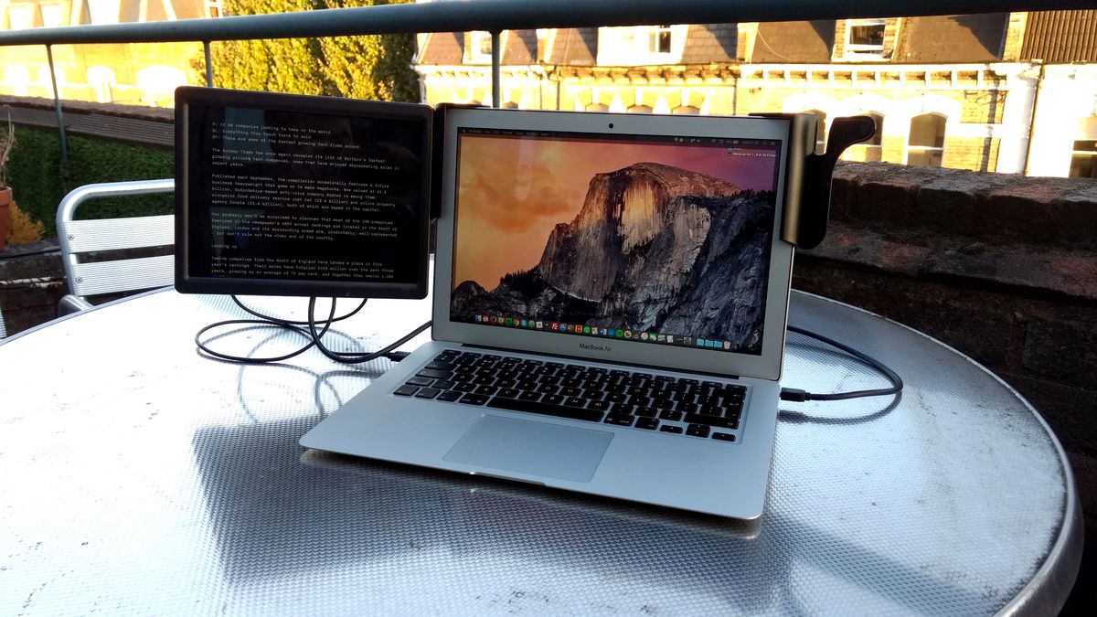 disable laptop screen when using external monitor