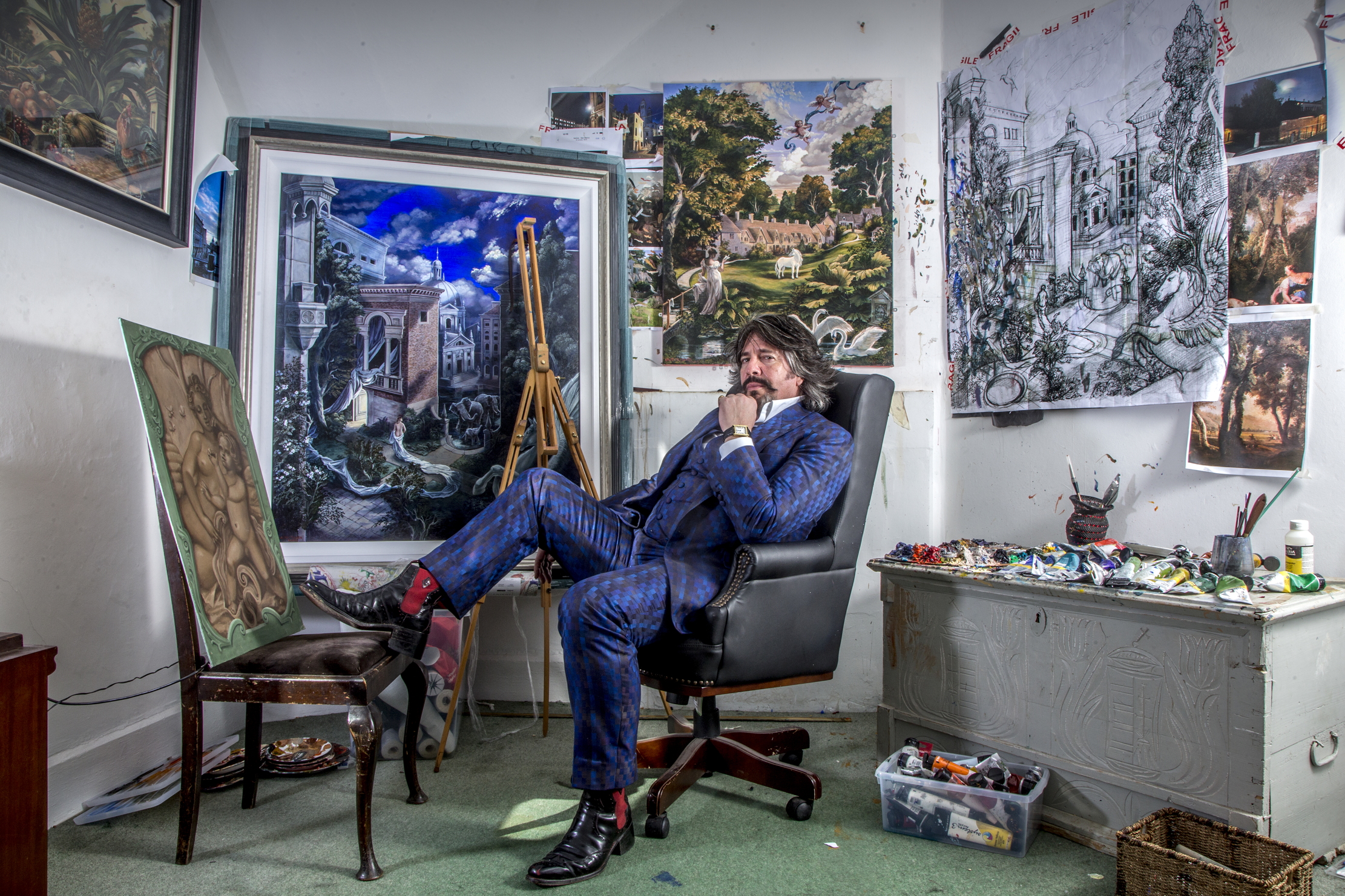 Laurence Llewelyn-Bowen in his studio