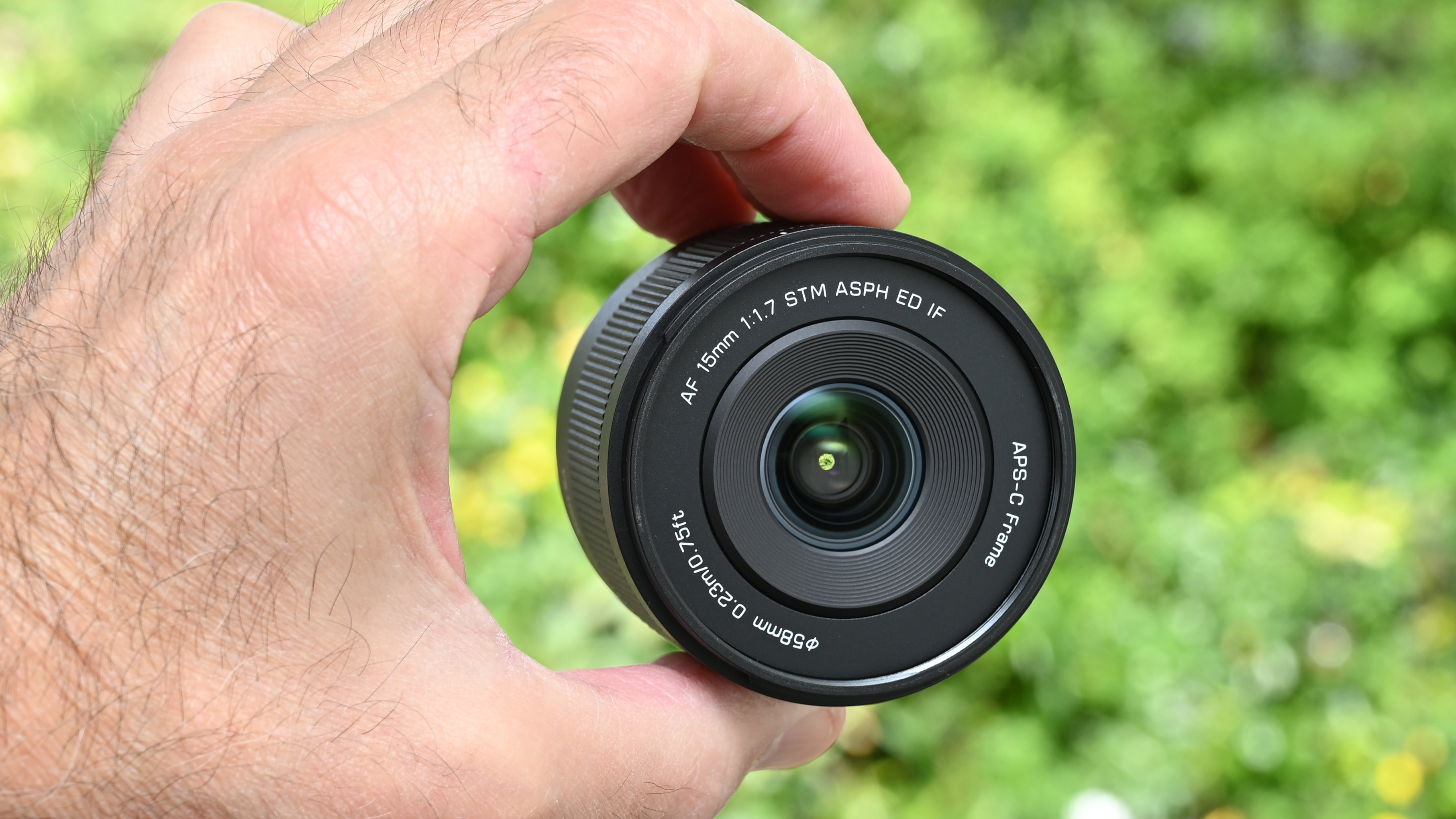 Viltrox AF 15mm f/1.7 Air product shot
