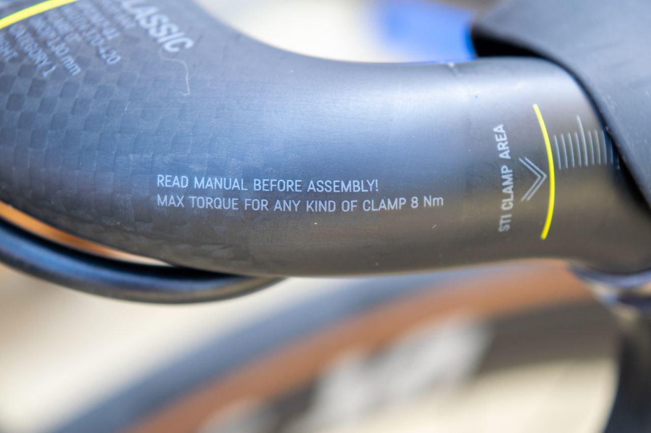 The Canyon Aeroad CFR handlebar