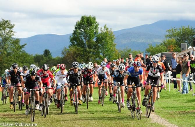 Elite Women's start was won by Helen Wyman (Kona Factory Racing)