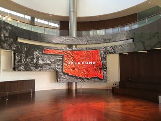 A custom trim kit accessory from Peerless-AV was added around the sides of the video wall to give it that immaculate, finished appearance and meet the visual expectations of the museum’s visitors.