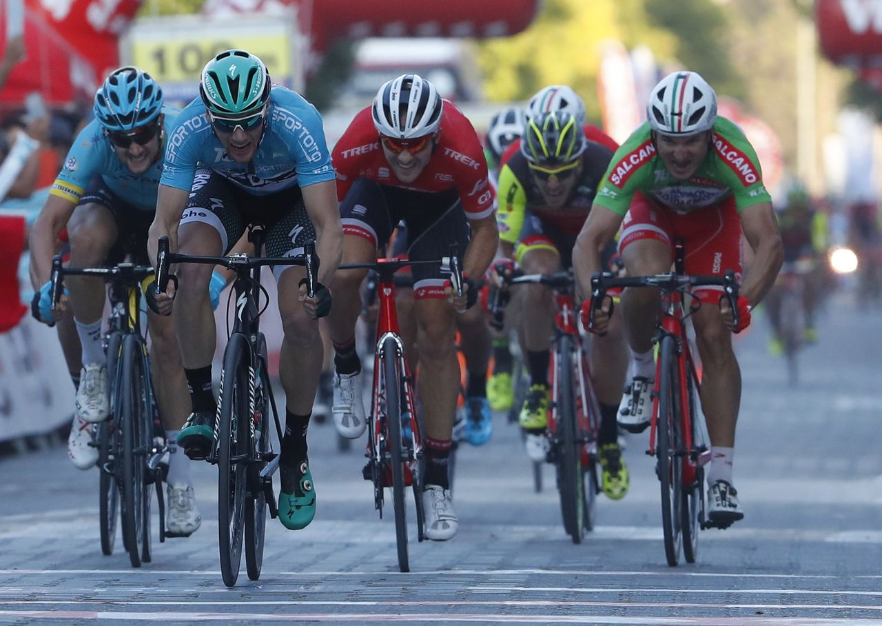 Sam Bennett (Bora-hansgrohe) wins his second stage in Turkey