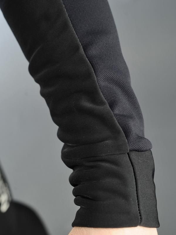 Windproof material is used on the front surfaces of the jacket - only we found it to let more cold air through than we would have preferred