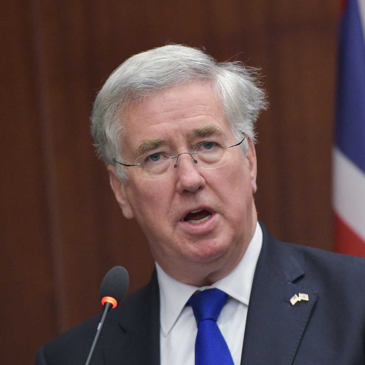 Britain&amp;#039;s Defense Secretary Michael Fallon speaks during a discussion at the Center for Strategic and International Studies (CSIS) on March 11, 2015 in Washington, DC. AFP PHOTO/MANDEL NGAN(P