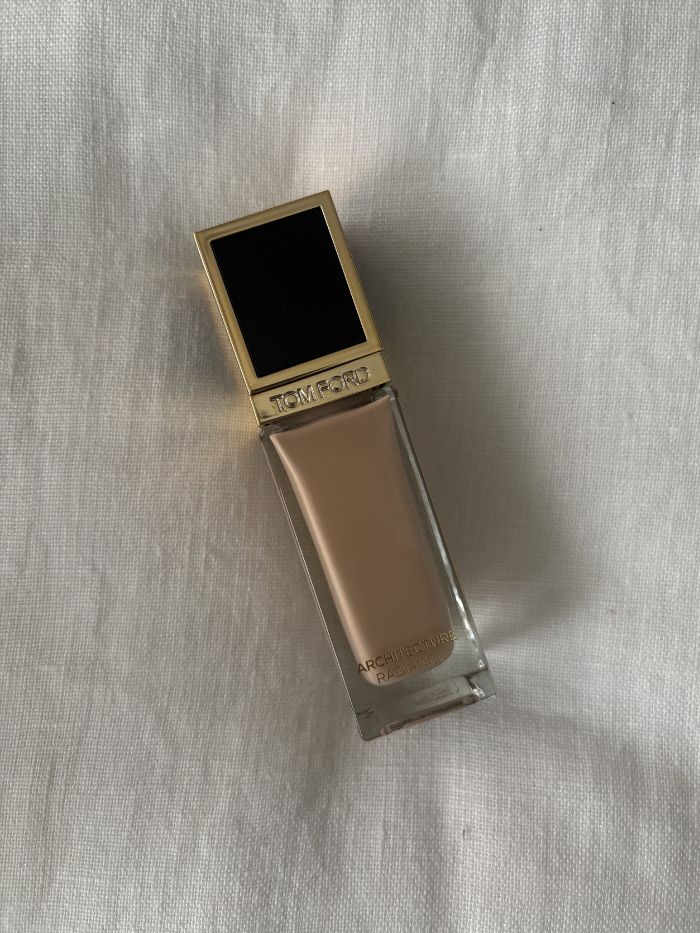 A picture of the Tom Ford Architecture Radiance Hydrating Foundation