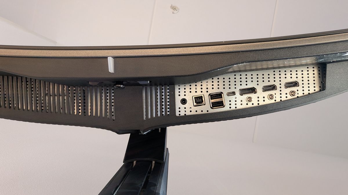 MSI MPG 321CURX QD-OLED