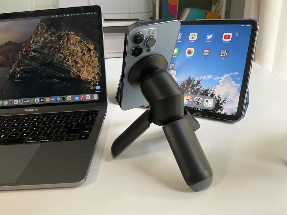 Best MagSafe stands 2023 iMore