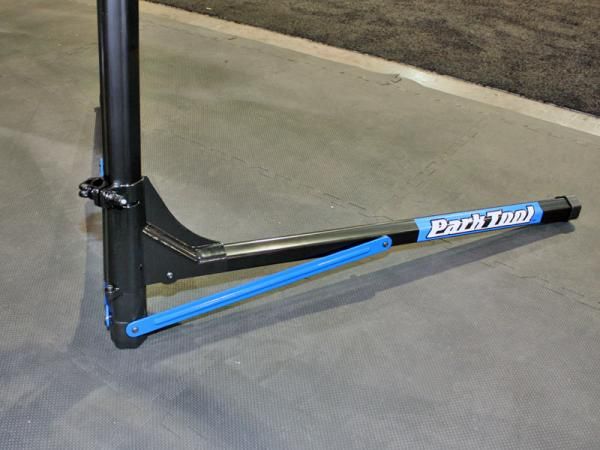The new strut-equipped legs now open up and fold back down in a single motion and lock firmly in place.