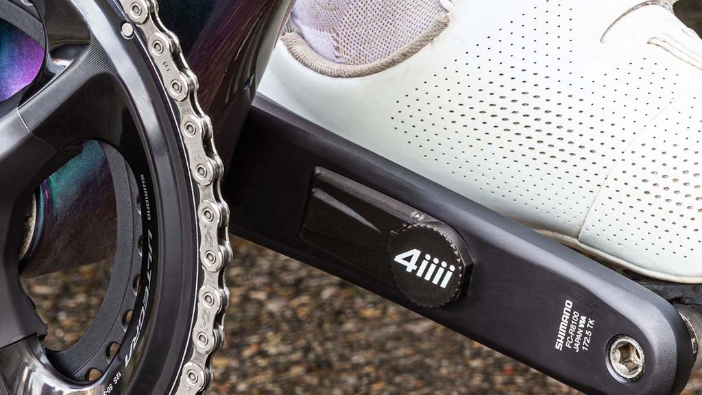 This is the world's first cycling power meter with Apple Find My