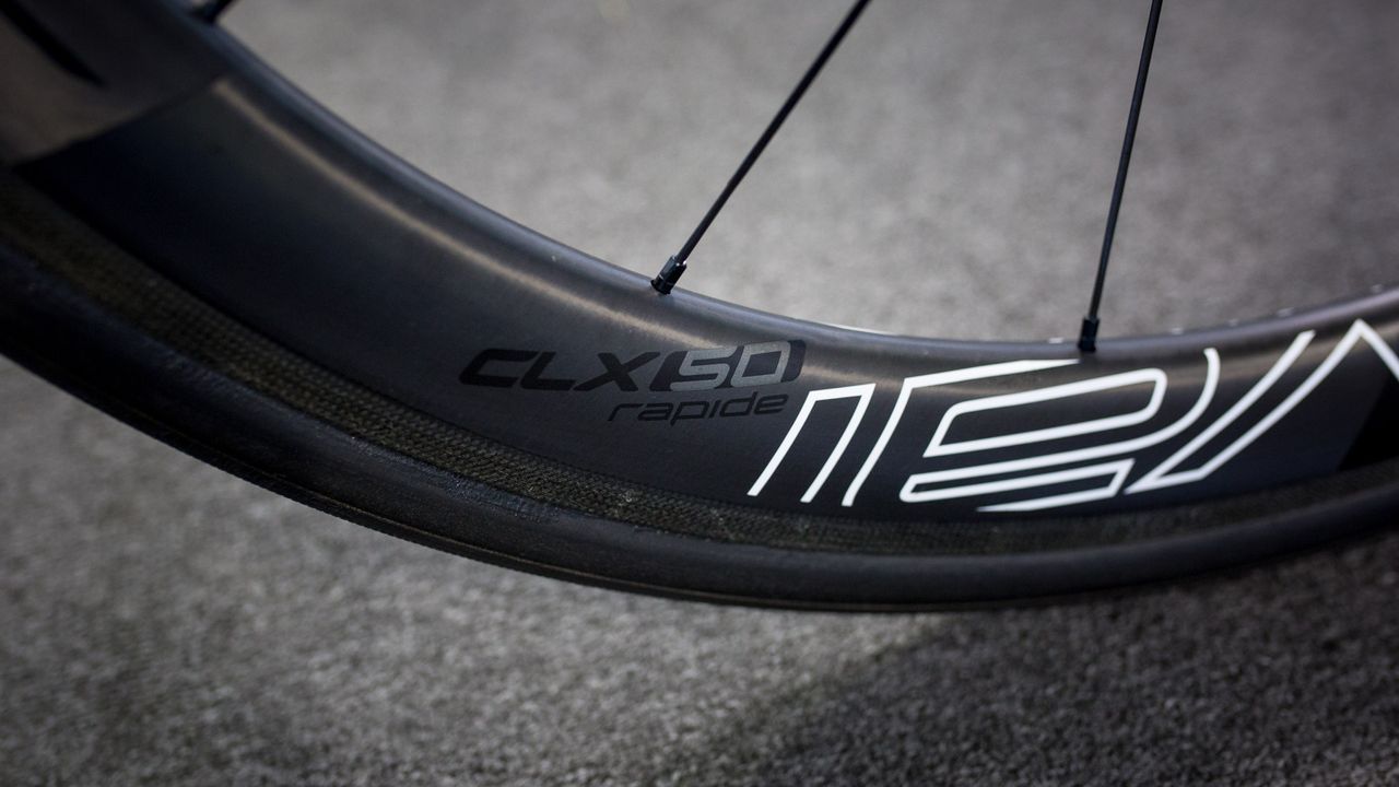 Specialized's wheel brand Roval provide the CLX 50 carbon wheels