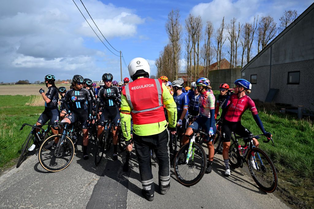 The peloton stops because the race has been neutralised after the accident in the 6th Exterioo Women&#039;s Classic Brugge-De Panne 2023 