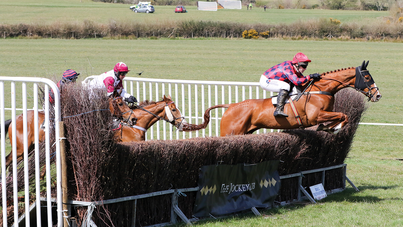 HAH304.p2p_highlights.port_oclock_darren_edwards_pt_highlights_lisa_wood_comm1use.jpg